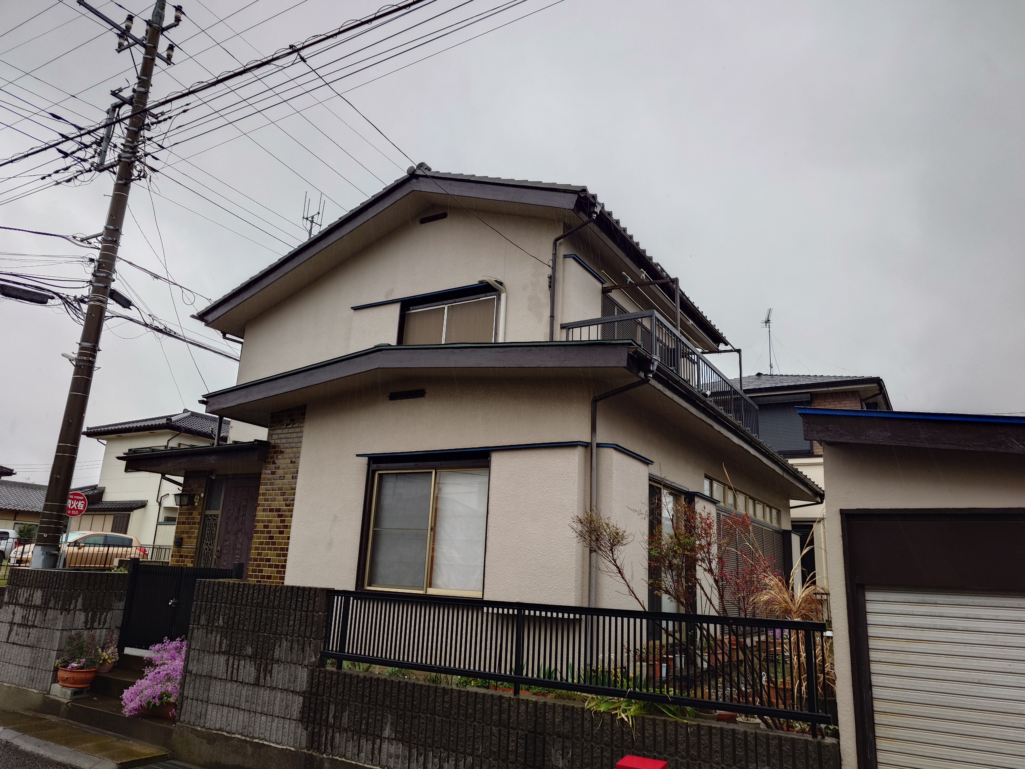 牛久市　Y様邸　屋根外壁塗装工事page-visual 牛久市　Y様邸　屋根外壁塗装工事ビジュアル
